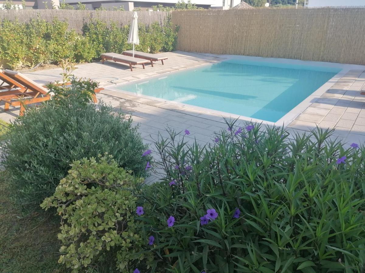 Endless Summer Pool Flat Ixia (Rhodes) Exterior foto
